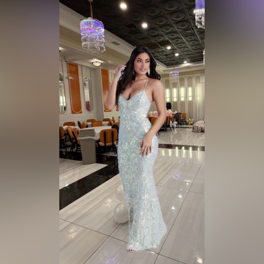 Windsor Mint and Navy Prom Dresses size XS. Absolutely stunning fit